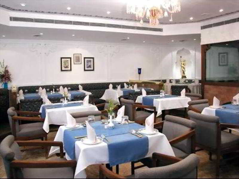 Hotel Heritage Formerly Known As Comfort Inn Heritage Мумбаи Ресторан фото